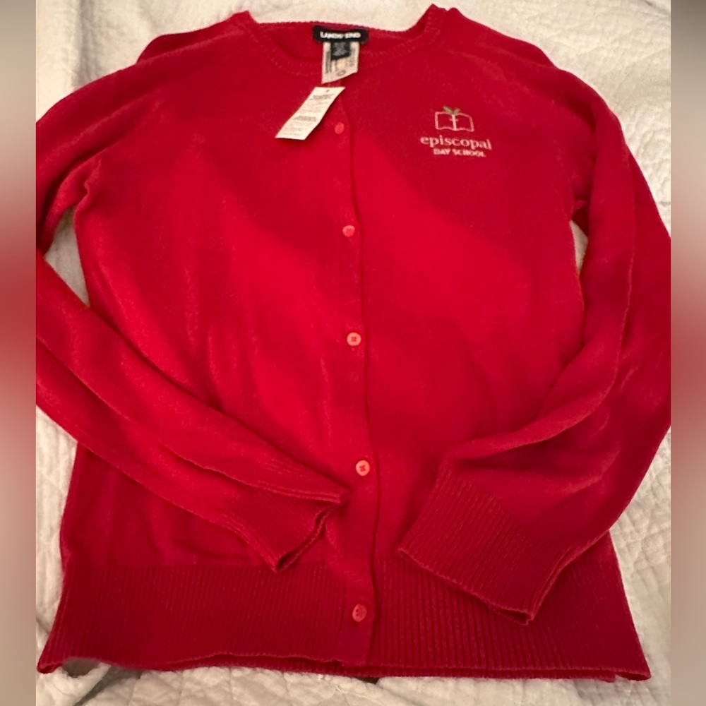Lands end size XL girls uniform sweater in red
NWT